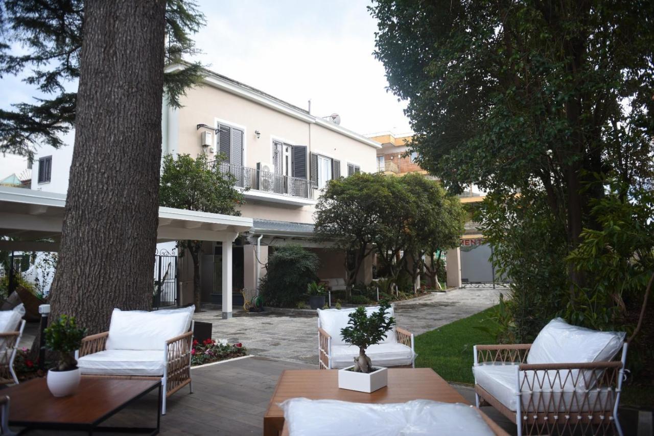 ノーラ Il Giardino Delle Ninfee Bed & Breakfast エクステリア 写真